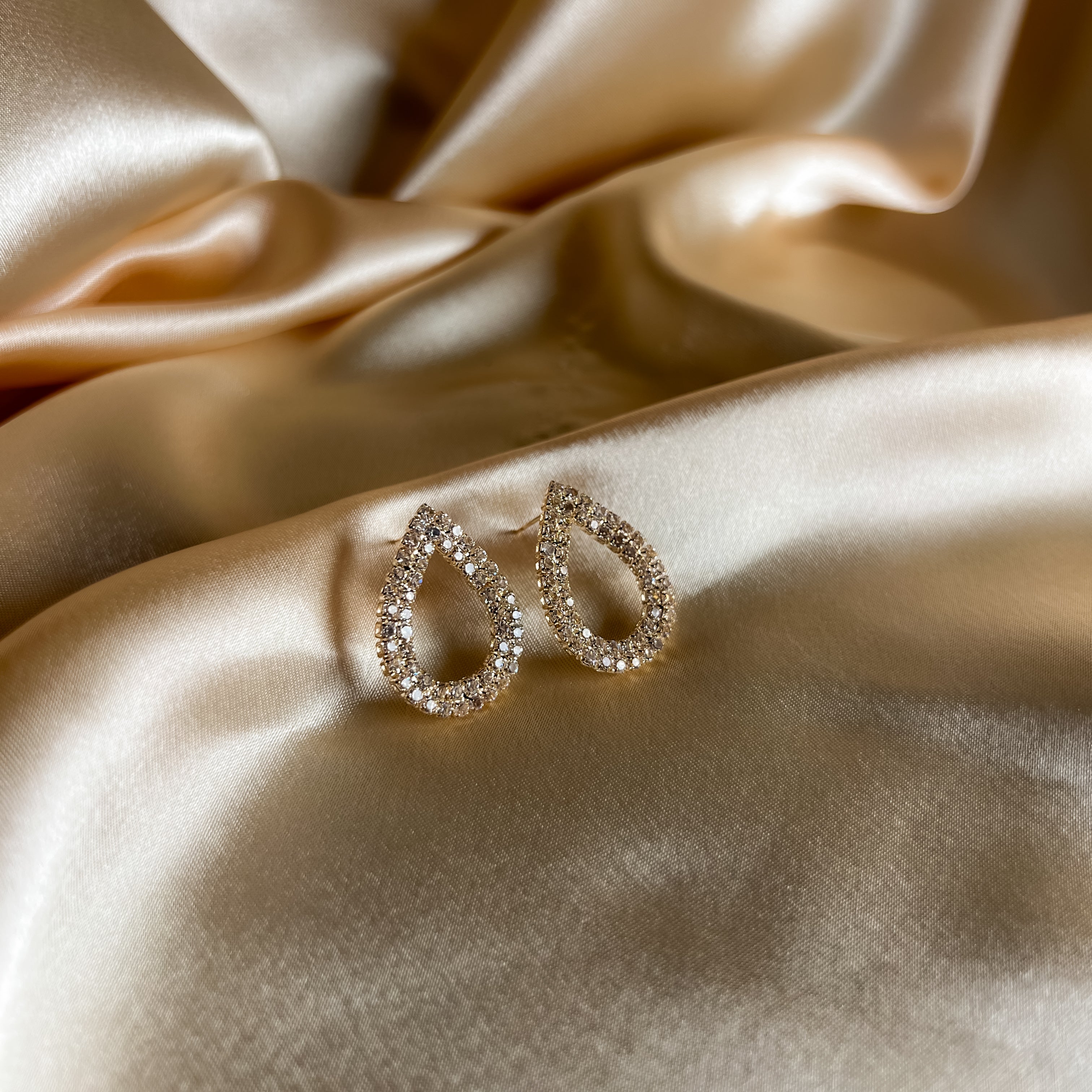 Dazzle Drops Earrings