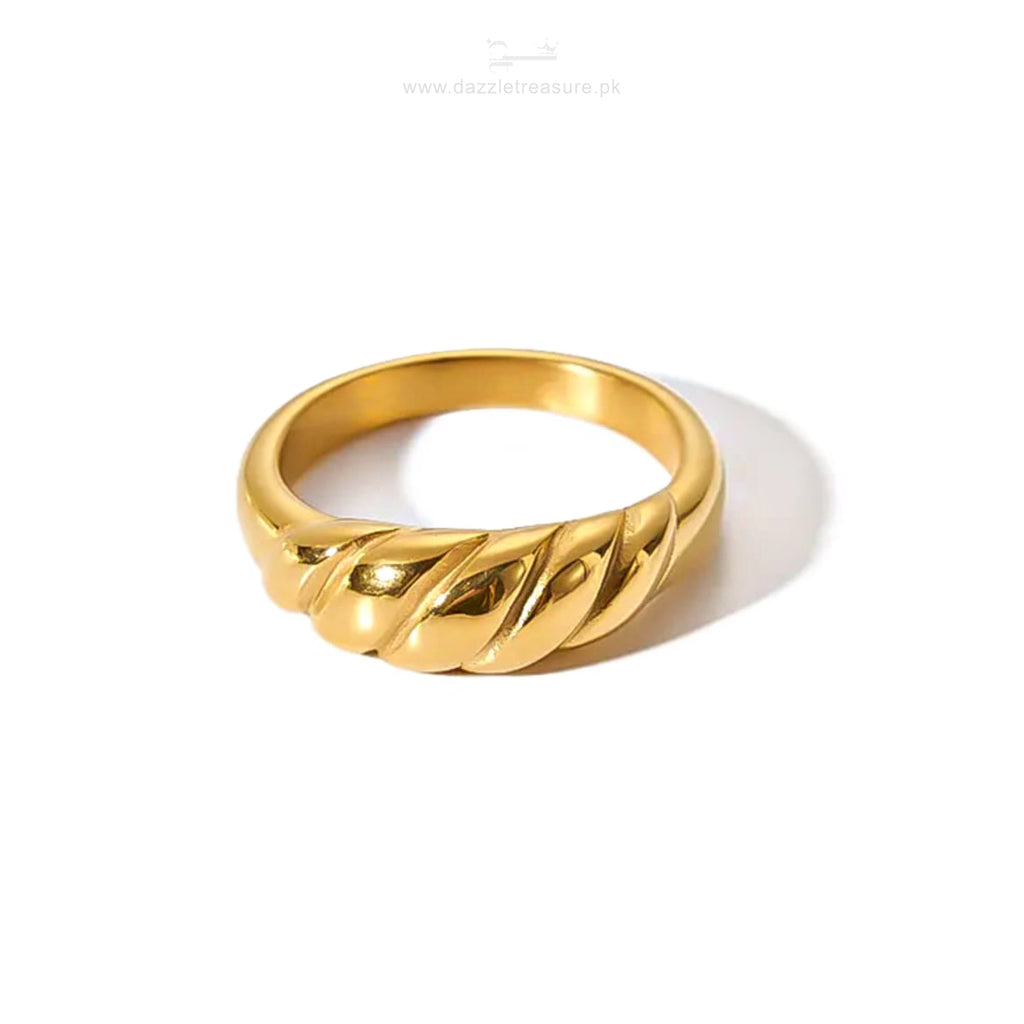 Golden Line Ring