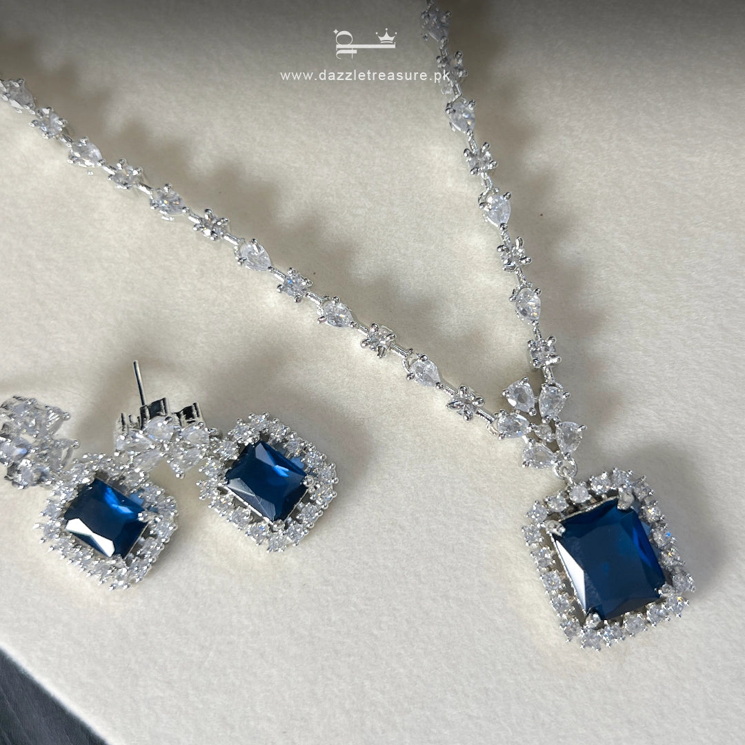 Minimal Sapphire Zircon Necklace Set