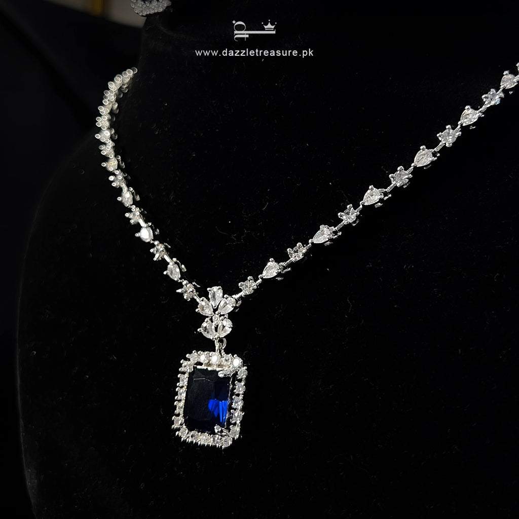 Minimal Sapphire Zircon Necklace Set