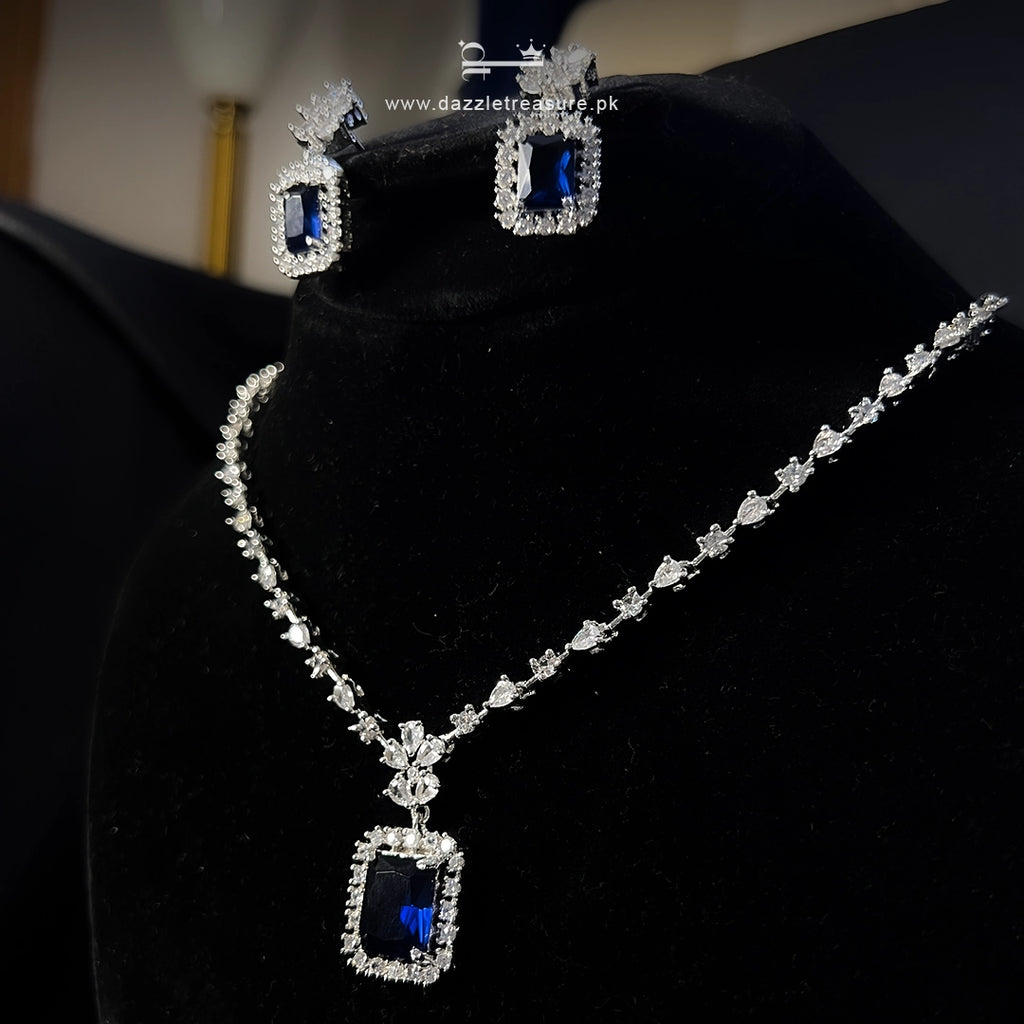 Minimal Sapphire Zircon Necklace Set
