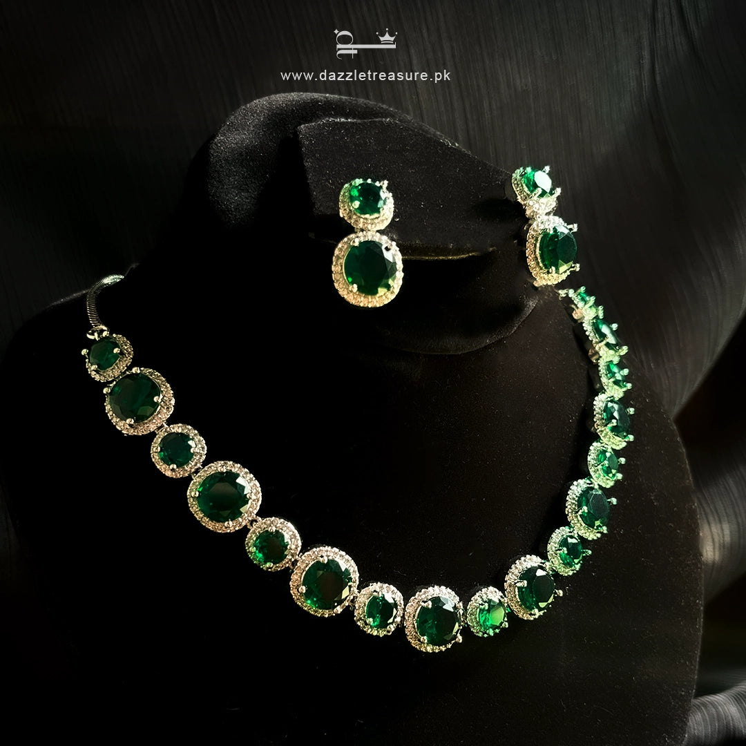 Royal Emerald Halo Set