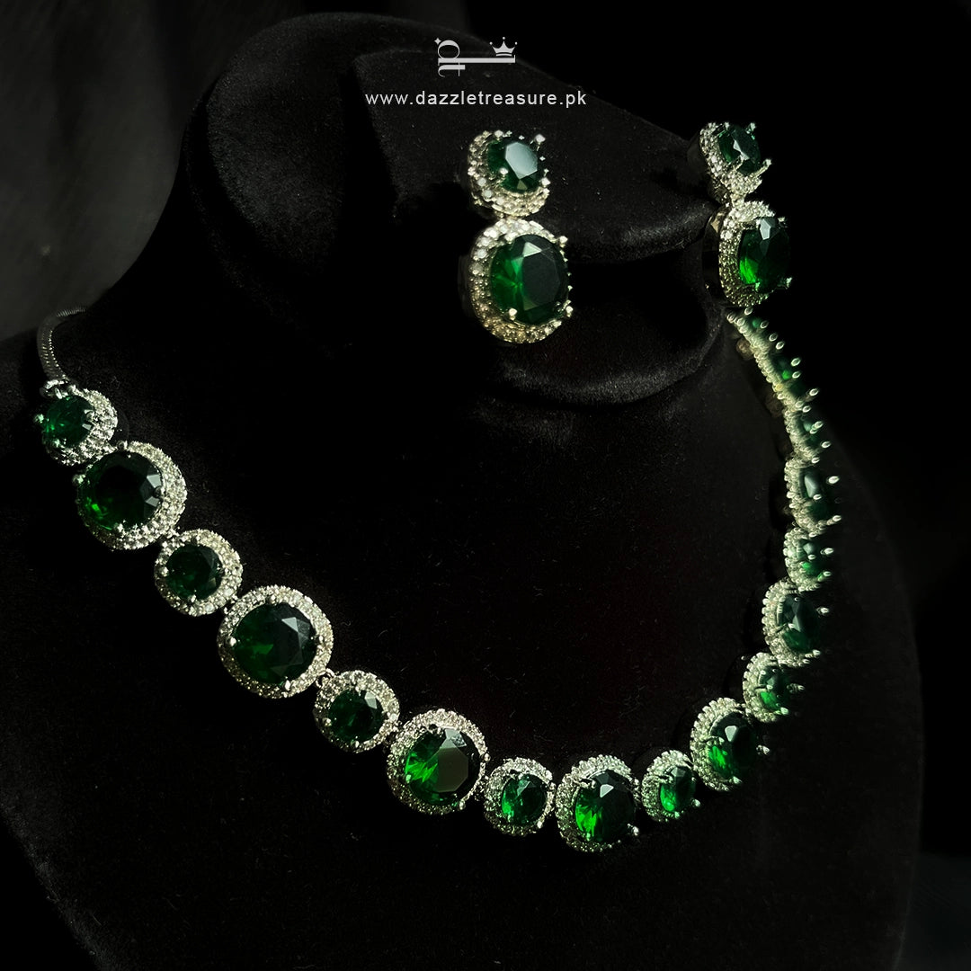 Royal Emerald Halo Set