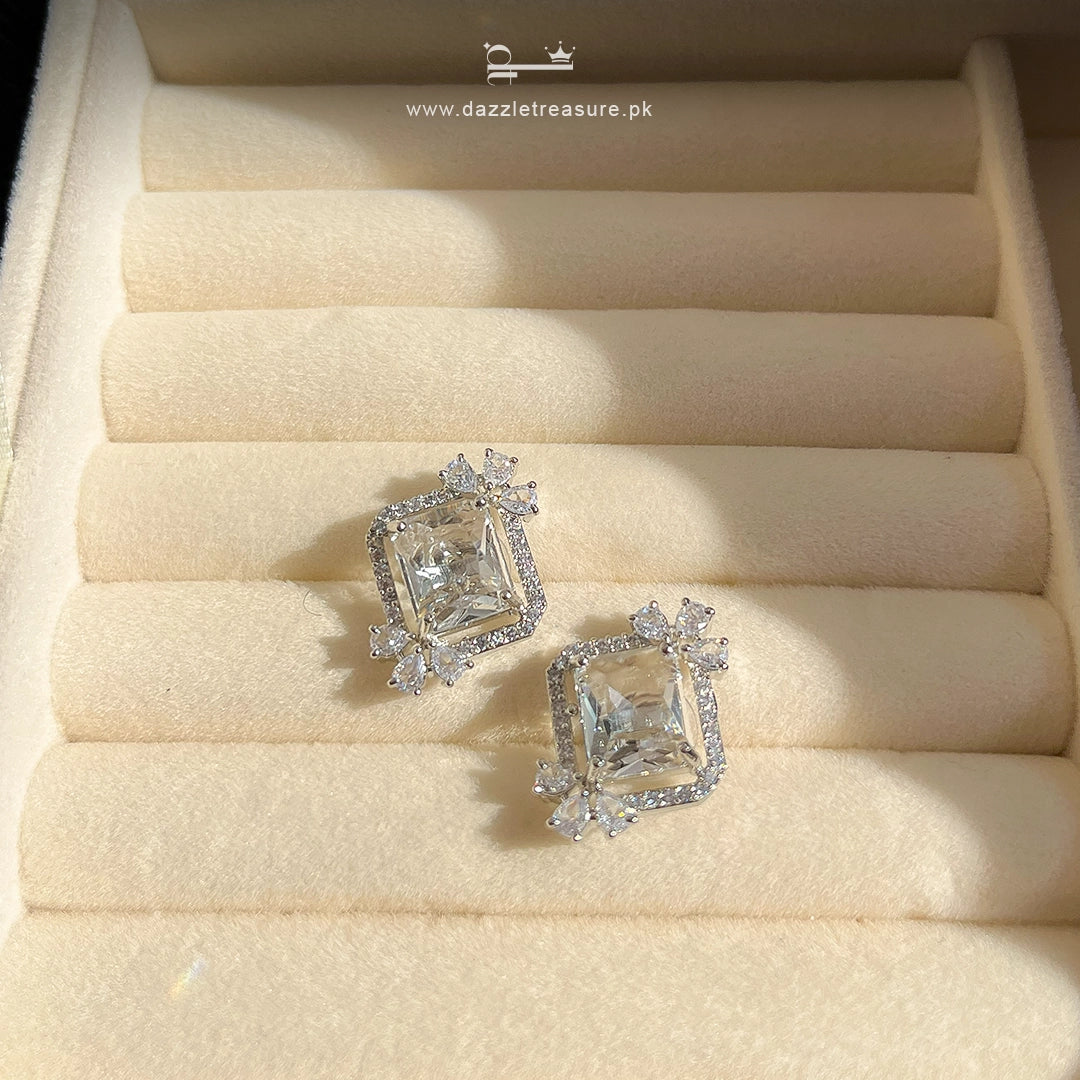 Royal Frost Studs